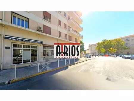 location commerce 32 m²