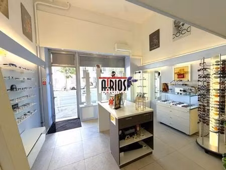 location commerce toulon 83000 32m²