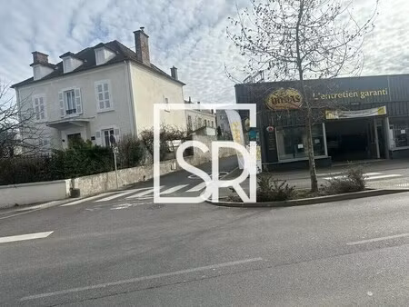 location commerce 600 m²