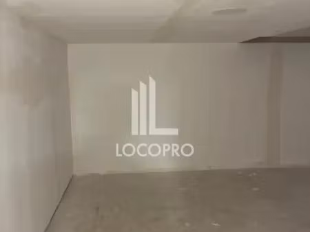 location commerce vidauban 83550 105m²