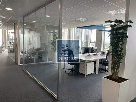 location bureaux 187 m² à 2 512 m²