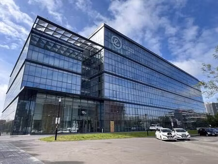 location bureaux 543 m² à 3 045 m²