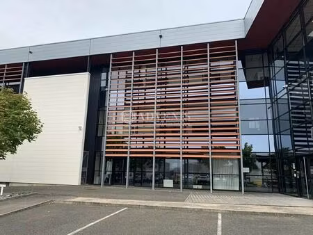 location bureaux 600 m²