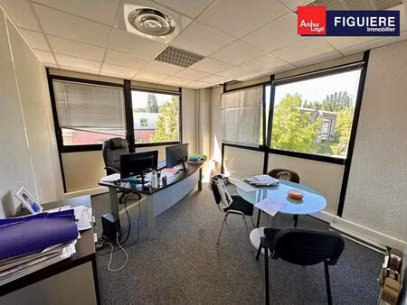 location bureaux 153 m² à 326 m²