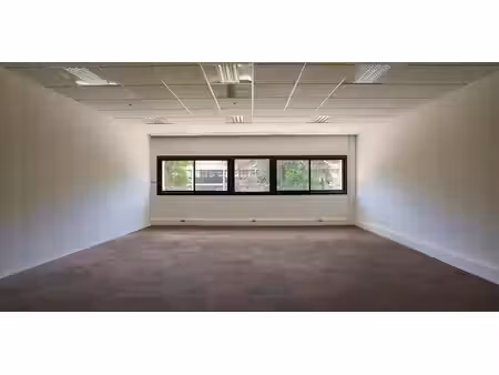 location bureaux 180 m²