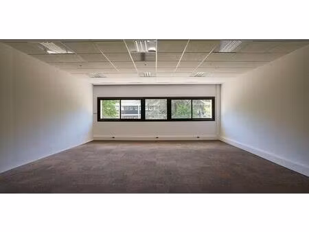 location bureaux 34 m² à 180 m²