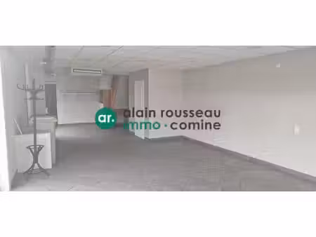 location commerce la tessoualle 49280 150m²