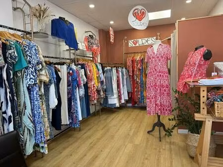 location commerce 55 m²