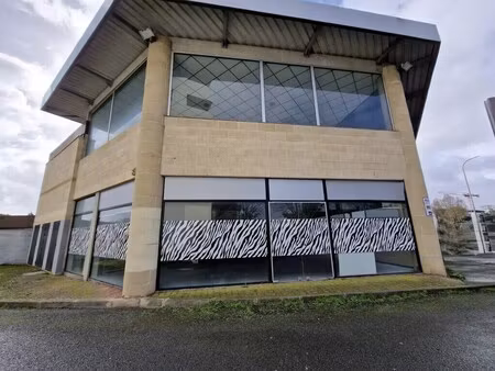 location commerce mérignac 33700 520m²
