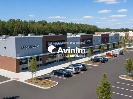 location commerce 318 m²