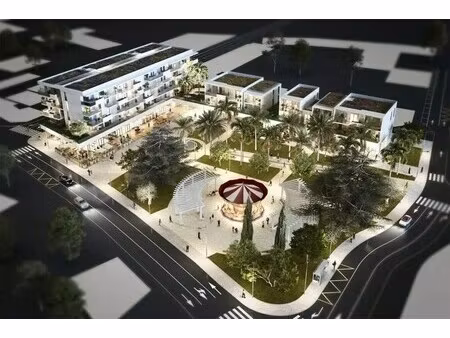 location commerce saint laurent du var 06700 144m²