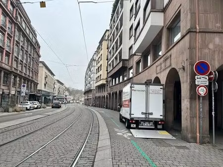 location commerce strasbourg 67000 640m²