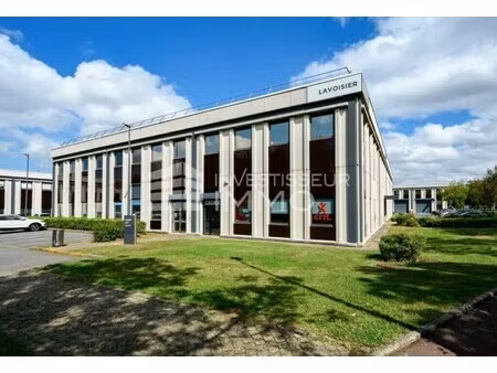 location bureaux 658 m²