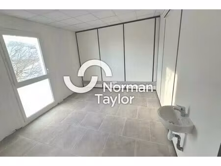 location bureaux 127 m²