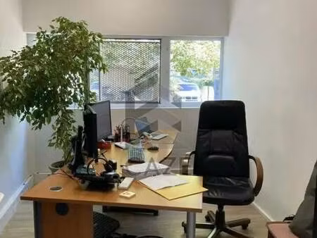 location bureaux 60 m² à 119 m²