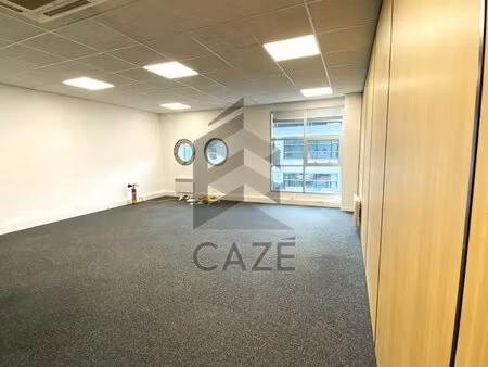location bureaux 37 m² à 300 m²