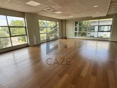 location bureaux 37 m² à 341 m²