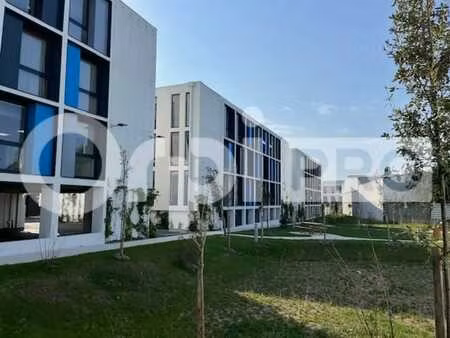 location bureaux 498 m²