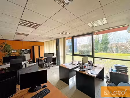 location bureaux 384 m²