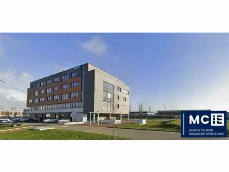 location bureaux 735 m² à 4 279 m²