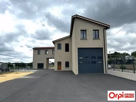 location bureaux 138 m²