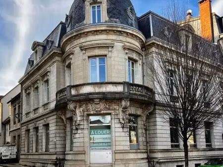 location commerce 120 m²