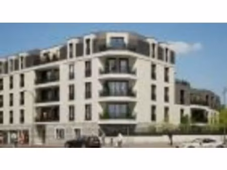 location commerce 56 m²