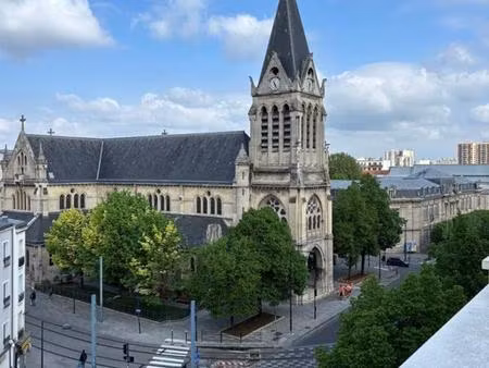 location commerce saint denis 93200 400m²