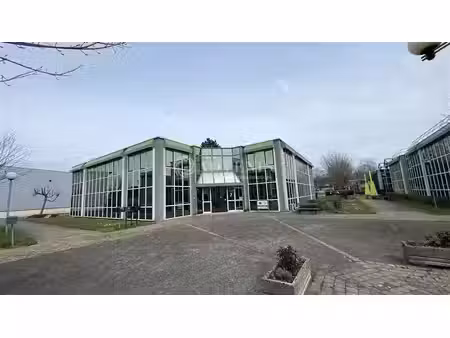 location bureaux saint-thibault-des-vignes 77400 130m² à 750m²