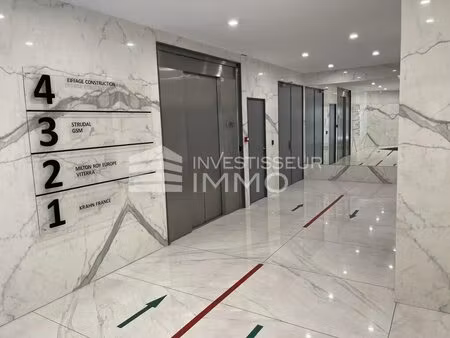 location bureaux 16 m² à 1 253 m²