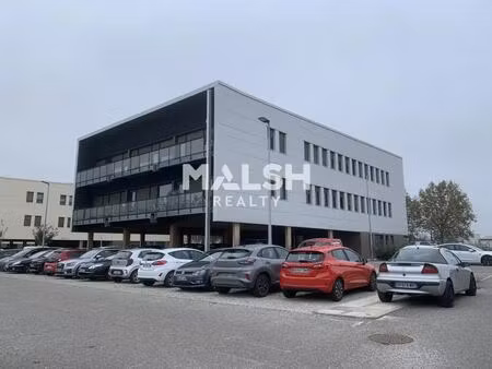location bureaux 89 m² à 122 m²