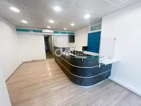 location bureaux 66 m²