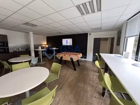 location bureaux 731 m²