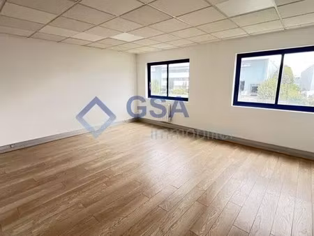 location bureaux 34 m² à 179 m²