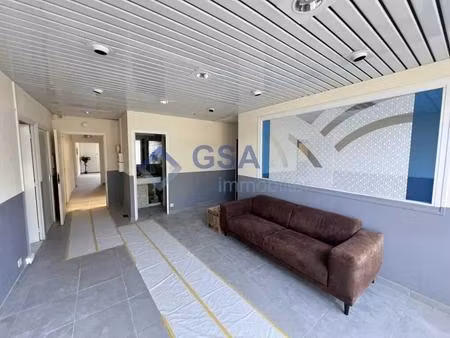 location bureaux 70 m² à 761 m²