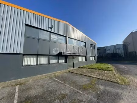 location bureaux 134 m²