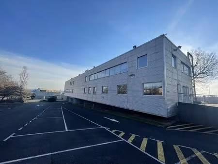 location bureaux 1 141 m²