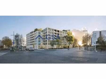 location commerce 413 m² à 1 039 m²