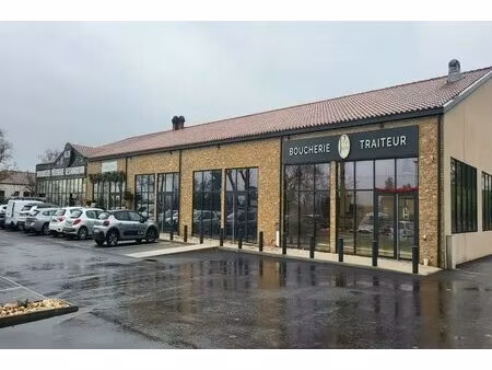 location commerce 90 m² à 260 m²