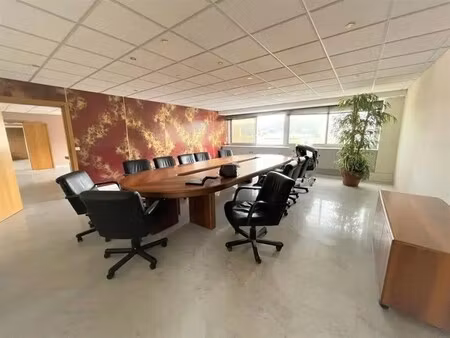 location commerce mandelieu la napoule 06210 370m²
