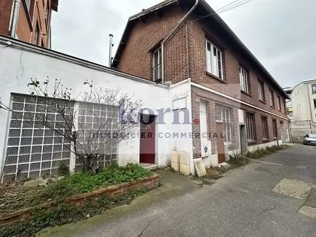 location commerce pantin 93500 617m²
