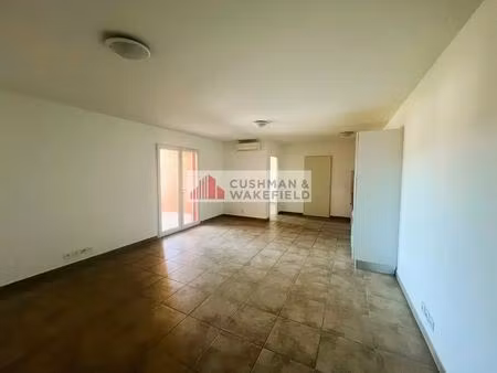 location bureaux 45 m² à 220 m²