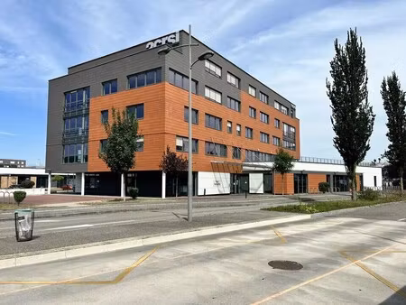 location bureaux 845 m²