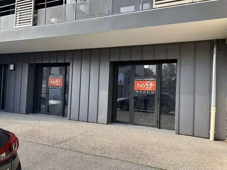 location commerce condrieu 69420 88m²
