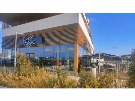 location commerce 427 m²