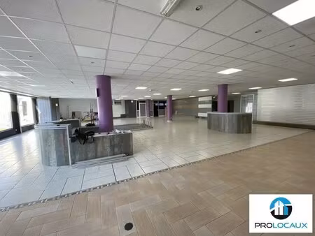 location commerce saint martin le vinoux 38950 553m²