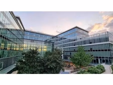 location bureaux 1 156 m² à 9 134 m²