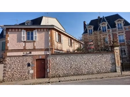 location bureaux 100 m²