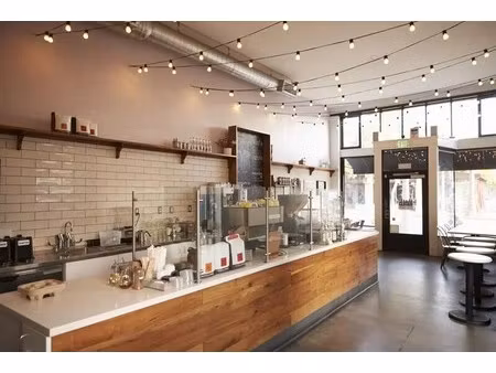 location commerce 324 m²