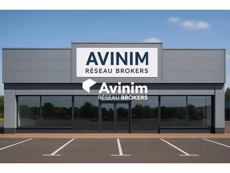 location commerce 960 m²